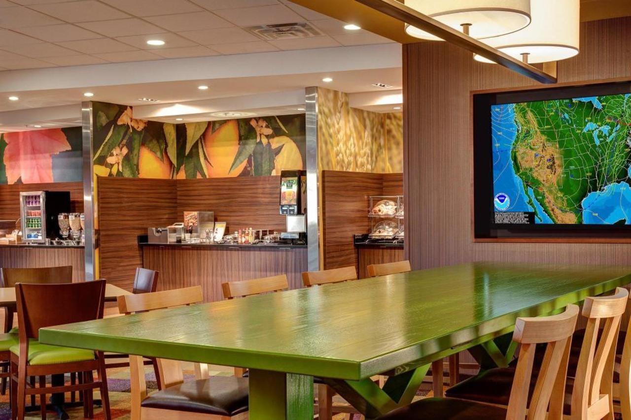 Fairfield Inn & Suites By Marriott Detroit Canton Buitenkant foto